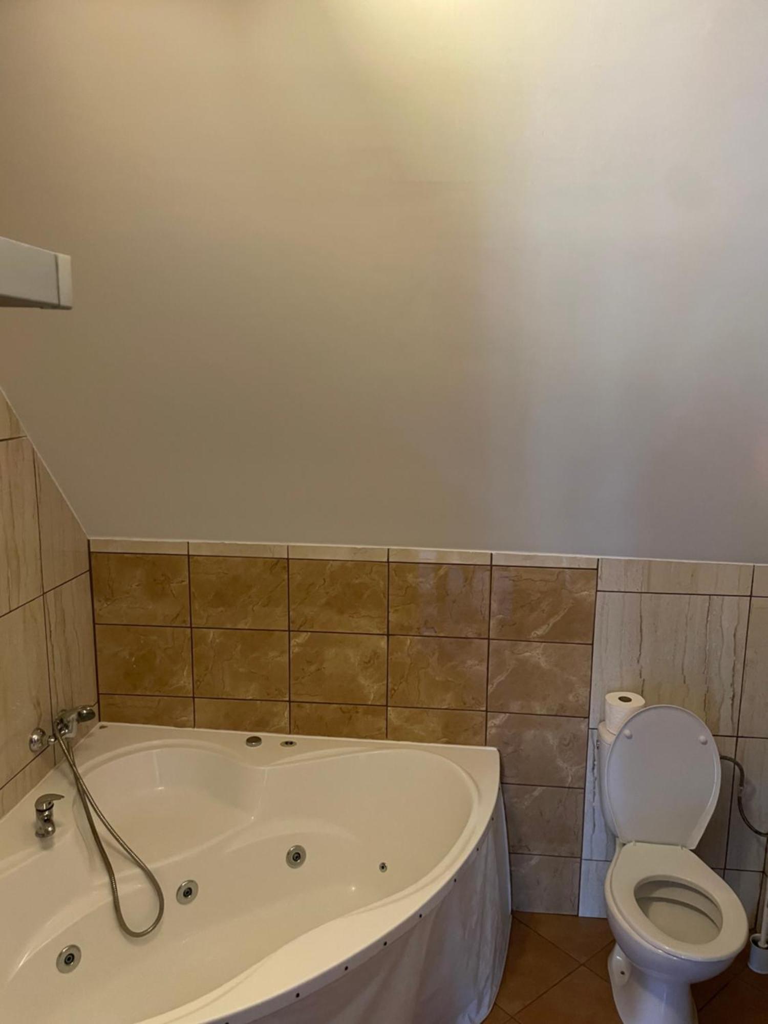 Mysliwskie Smaki U Tadka Czeczewo Exterior foto
